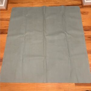 Gathre Mat in Thyme.